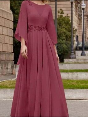 Elegant Mauve Evening Dress